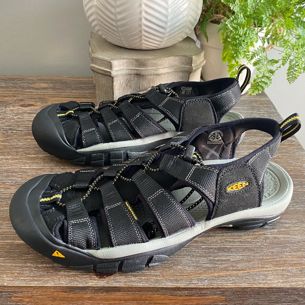 Keen Newport H2 Waterproof Hiking Kayaking Outdoor Sandals Shoes Mens 13 Black - Picture 3 of 12